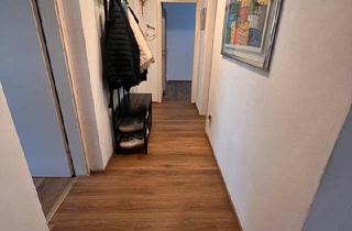 Wohnung kaufen in 85053 Ingolstadt, Ingolstadt - Modernisierte 3-Zimmer-Wohnung mit Einbauküche und Balkon