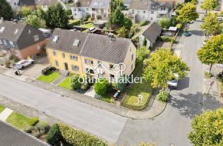 Doppelhaushälfte kaufen in 45663 Recklinghausen, Doppelhaushälfte für bis zu 2 Familien mit großem Grundstück in ruhigem Wohnumfeld.