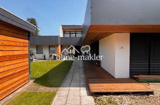 Haus kaufen in 31787 Hameln, Luxuriöser Bungalow mit 4 Einheiten, Garten-Oase & Loftwohnung