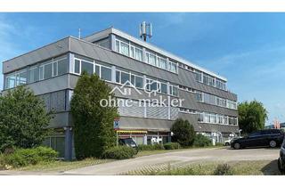 Büro zu mieten in 71364 Winnenden, Winnenden: Heller Eck-Büroraum in bester Lage! Ideal für Home-Office! 2.OG