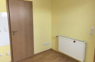 Wohnung mieten in Waldstr., 63584 Gründau, Ab 01.12.: 2 Zimmer Single Wohnung in Hain- Gründau