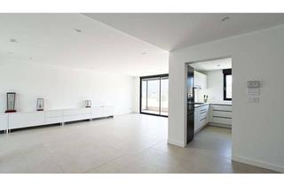 Wohnung kaufen in 50859 Köln, Erstbezug nach Sanierung, nur 280 € HG: Traumwohnung in Bestlage, 81 m2, 3 Z., Balkon + XL-Garage.