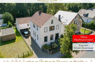 Haus kaufen in 28757 Bremen, Zweifamilienhaus in Vegesack 168 m² mit Pool selbst nutzen und 83 m² vermieten