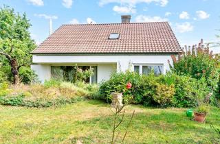 Einfamilienhaus kaufen in 72649 Wolfschlugen, Freistehendes Einfamilienhaus mit großem Garten in zentraler Lage von Wolfschlugen