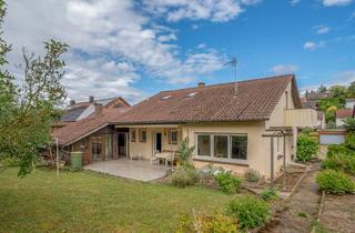 Einfamilienhaus kaufen in 75038 Oberderdingen, Ein Zuhause zum Wohlfühlen – großzügiges Einfamilienhaus mit zwei Garagen und idyllischem Garten