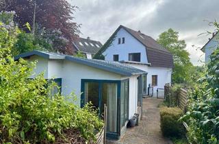 Haus kaufen in 23843 Bad Oldesloe, Bad Oldesloe - Entwicklungsobjekt mit 2 möglichen Baugrundstücken