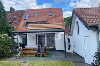 Doppelhaushälfte kaufen in 49084 Osnabrück, Osnabrück - Saniertes Doppelhaus mit zwei Wohneinheiten, Garage und Garten zu verkaufen. Eigentumsgrundstück!