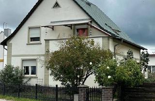 Einfamilienhaus kaufen in 15306 Seelow, Seelow - Haus mit Garage in Zentraler Lage in Seelow