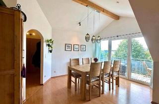Wohnung kaufen in 83301 Traunreut, Traunreut - Provisionsfrei - zentrale 2-Zi. Wohnung mit Balkon und Garage