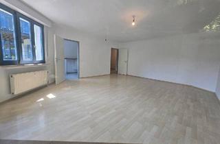 Mehrfamilienhaus kaufen in 52074 Aachen, Aachen - Lichtdurchflutete Wohnung mit großem Balkon zum Westpark