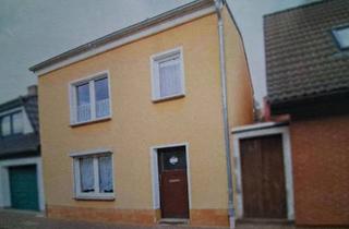 Reihenhaus kaufen in 17438 Wolgast, Wolgast - Renovierungsbedürftiges RMH in Wolgast