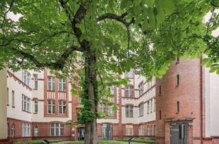 Wohnung kaufen in Kurfürstendamm, 10623 Berlin, Berlin - Sonnige Dachgeschosswohnung mit Terrasse fußläufig zum Kurfürstendamm