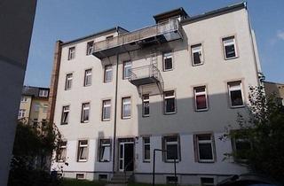 Wohnung mieten in Rembrandtstraße 31 A, 09111 Chemnitz, Kompakte Hinterhaus DG 2,5-Zimmer mit Einbauküche, Laminat und Wanne in uninaher Lage!