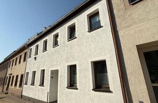 Einfamilienhaus kaufen in 09648 Mittweida, Großzügiges 8-Zimmer EFH mit kleinem Hinterhof im schönen Mittweida