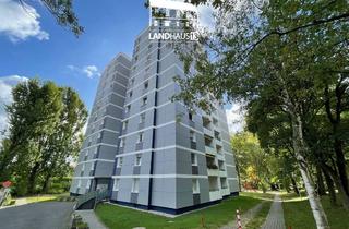 Wohnung kaufen in 65760 Eschborn, Schön geschnittene, renovierungsbedürftige Eigentumswohnung mit Ost•Balkon • Eschborn