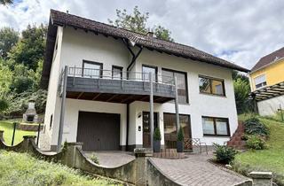 Einfamilienhaus kaufen in 65558 Balduinstein, ''Haus mit Burgblick'' Wohnen, wo andere Urlaub machen!