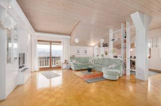 Wohnung kaufen in 75173 Pforzheim, Pforzheim - Seltene Gelegenheit! Stilvolle 3,5-Zimmer-DG-Wohnung mit Kamin und Garage und toller Aussicht!