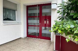 Wohnung kaufen in 40667 Meerbusch, Meerbusch - Zwei Zimmer Eigentumswohnung mit Garage provisionsfrei.