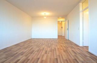 Wohnung kaufen in 59514 Welver, Provisionsfrei für Käufer: 3-Zimmer-Wohnung mit Loggia in gepflegtem Mehrfamilienhaus in Welver