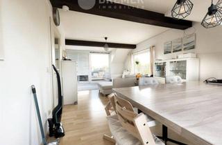 Wohnung kaufen in 21394 Kirchgellersen, Helle 3-Zimmer Dachgeschosswohnung mit sonniger Dachterrasse und Carport