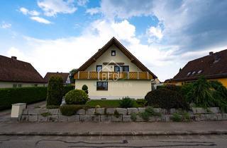 Haus kaufen in 91599 Dentlein, Zweifamilienhaus mit ausgebautem Spitzboden, Keller, Garage & Gartenoase