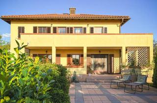 Einfamilienhaus kaufen in 97464 Niederwerrn, Mediteranes Wohnen in entspannter Atmosphäre mit Komfort und Stil - EFH mit 2x ELW in Niederwerrn -