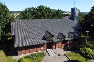 Immobilie kaufen in 32602 Vlotho, Unikat mit Perspektive – Kirchgebäude auf großem Areal mit Entwickungspotential in Exter!