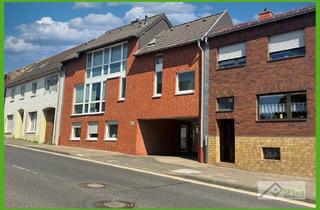 Mehrfamilienhaus kaufen in 52379 Langerwehe, + 5PLUS + INVESTITION IN LANGERWEHE-DREIFAMILIENHAUS MIT ATTRATIVEM ENTWICKLUNGSPOTENTIAL +