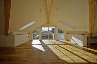 Wohnung kaufen in Hohenwaldstraße 7, 82041 Oberhaching, Oberhaching - Zwischen Stadtflair und Naturidylle - Stilvolle 3-Zimmer Dachgeschosswohnung