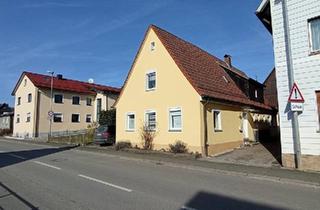 Einfamilienhaus kaufen in 91320 Ebermannstadt, Ebermannstadt - Attraktives Einfamilienhaus mit großzügigem Raumangebot und moder