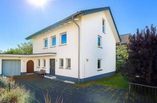 Einfamilienhaus kaufen in 64807 Dieburg, Familienidyll in Toplage von Dieburg. Freistehendes Einfamilienhaus mit großem Garten u. viel Platz