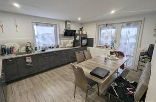 Wohnung kaufen in 93342 Saal, Maisonette-Wohnung mit guter Rendite oder für Selbstbezug