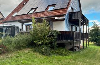 Mehrfamilienhaus kaufen in 90574 Roßtal, Roßtal - Mehrfamilienhaus, 3 Wohnungen, unverbaubare Lage