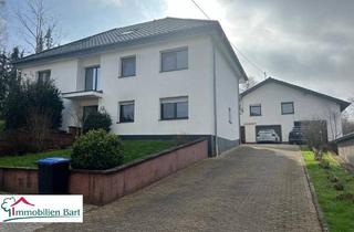 Mehrfamilienhaus kaufen in 54457 Wincheringen, Wincheringen - VIS À VIS L-WORMELDANGE: HAUS MIT 3 WOHNUNGEN, 4 GARAGEN + VIEL PLATZ