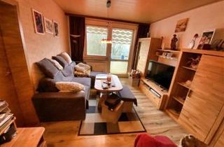Wohnung kaufen in 04600 Altenburg, Altenburg - Frisch renovierte 2-Zi.-Wohnung mit Balkon in Altenburg-neu vermi