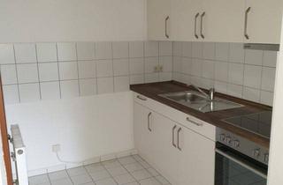 Wohnung mieten in 08451 Crimmitschau, 2-Zimmer Wohnung im 1. OG mit Einbauküche, Balkon und Aufzug, Mannichswalder Platz, Crimmitschau