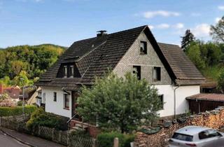 Einfamilienhaus kaufen in 37247 Großalmerode, Großalmerode - Großes Einfamilienhaus: Panoramablick, Wintergarten, 4 Garagen...