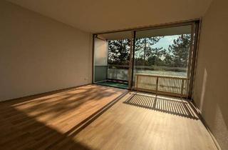 Wohnung kaufen in Friedrich-Engels-Bogen, 81735 München, München - Helles Apartment mit Balkon ETW in München Neuperlach 34 qm Frei