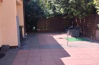 Wohnung kaufen in 68259 Mannheim, Mannheim - Großzügige Wohnung im Erdgeschoß für Gewerbetreibende++