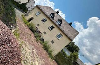 Haus kaufen in 95131 Schwarzenbach a Wald, Schwarzenbach am Wald - 4 Parteien Haus mit ca.1000qm Garten mit viel potenzial