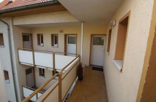 Wohnung kaufen in 99085 Erfurt, Erfurt - - Vermietet und Provisionsfrei - 2-Zi.-Wohnung mit Wintergarten im Herzen von Erfurt!