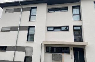 Wohnung kaufen in 91315 Höchstadt, Höchstadt an der Aisch - Moderne 3-Zimmer-Wohnung mit Balkon & Aufzug - Verkauf - privat