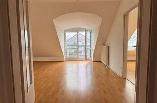 Wohnung kaufen in 15831 Blankenfelde-Mahlow, Selbstnutzen? Kapital anlegen? Charmante 2-Zimmer-Dachwohnung in Mahlow