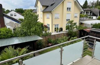Wohnung kaufen in Odenwaldstraße, 63791 Karlstein, Stilvolle 4-Zimmer-Wohnung mit gehobener Innenausstattung mit Balkon und EBK in Karlstein am Main