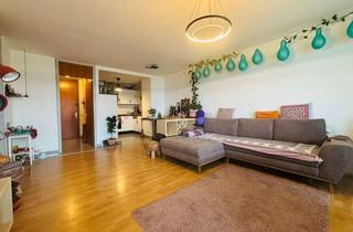 Wohnung kaufen in 61476 Kronberg im Taunus, Naturnahe 2,5 Zimmer-Wohnung mit Fernblick in Kronberg - Schönberg