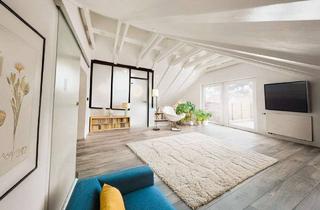 Wohnung kaufen in 69207 Sandhausen, Wohngenuss auf zwei Etagen mit Garten, Balkon und Dachterrasse – ein Zuhause mit Stil und Atmosphäre