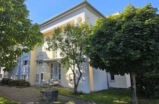 Wohnung kaufen in Tübinger Straße 52, 71144 Steinenbronn, Sonnenverwöhnte 3-Zimmer-Wohnung mit eigenem Garten - im Herzen von Steinenbronn