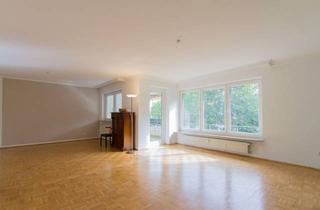 Wohnung kaufen in 31139 Hildesheim, Wohnen am Waldrand - 4 Zimmer, 2 Loggien, Garage und viel Raum zur Entfaltung