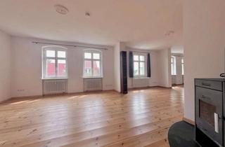 Wohnung kaufen in 16348 Wandlitz, gefragter Altbau mit repräsentativem Wohnbereich