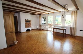 Wohnung kaufen in 57368 Lennestadt, FREIRAUM4 +++ Gemütliche Dachgeschosswohnung mit Loggia und Gartenbenutzung